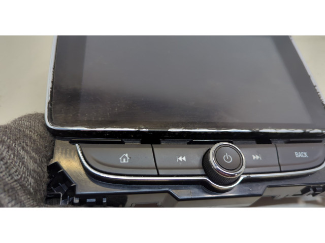 Дисплей мультимедиа  Buick Encore 2016-2022 42688395       
