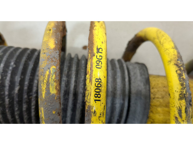 Стойка амортизатора Volkswagen Golf 4 1997-2005