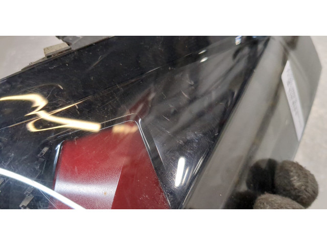 Задний фонарь