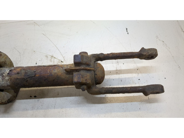 Стойка амортизатора Jeep Grand Cherokee 2004-2010