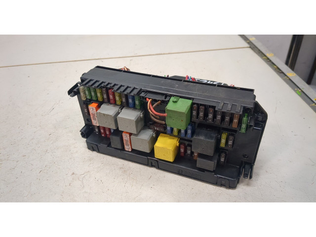 Блок предохранителей  Mercedes C W204 2007-2013           2.1