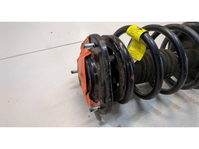 Стойка амортизатора  Pontiac Vibe 1 2002-2008      