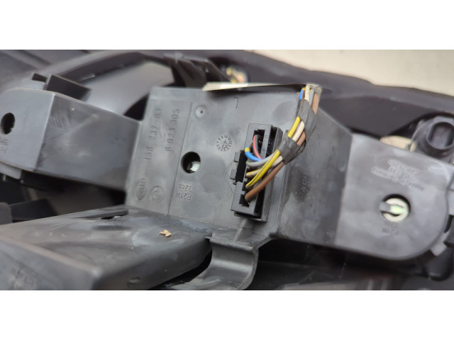 Задний фонарь     6940556     