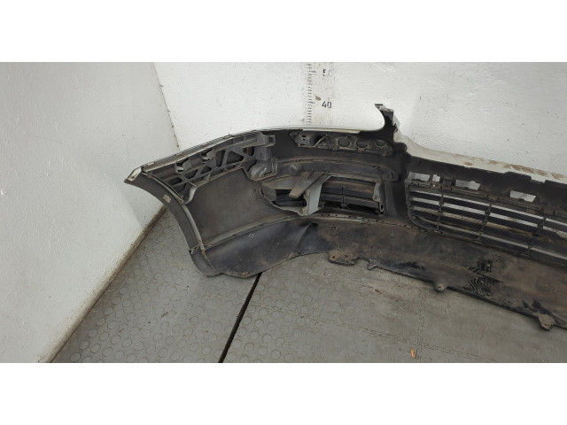 Бампер Volkswagen Jetta 5 2004-2010 передний 1K0807217E