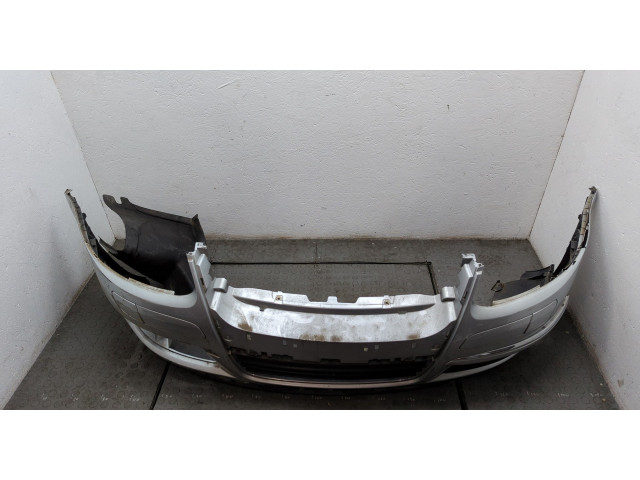 Бампер Volkswagen Golf 5 2003-2009 передний 1K0807217E