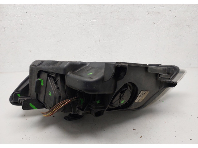 Фара передняя Audi Q7 2009-2015 правая