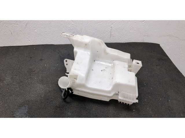 Бачок омывателя  Ford Focus 3 2014-2019    