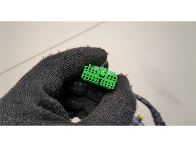 Зеркало боковое Volvo S60 2010-2018 левое 31402557