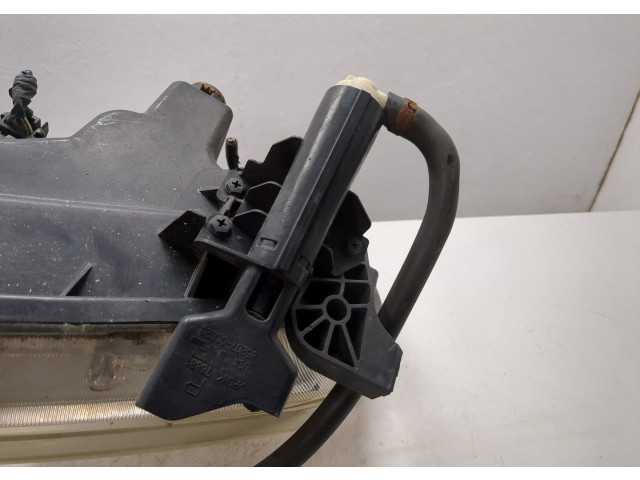 Фара передняя Toyota Tundra 2007-2013 правая