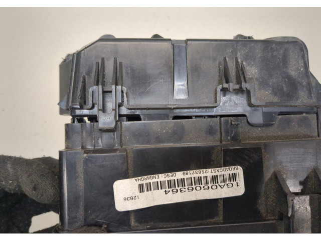 Блок предохранителей Cadillac STS 2004-2011 25954993, 25837189, 25891908 3.6