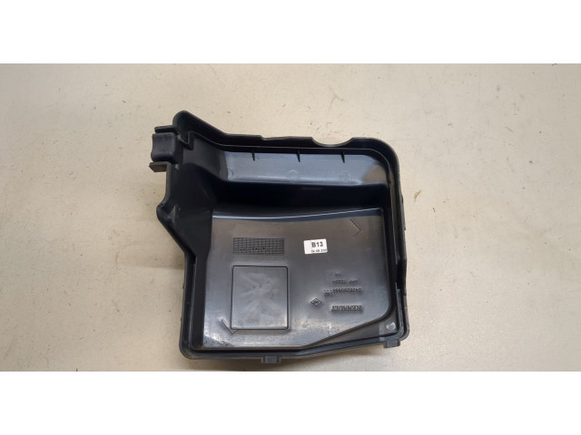 Крышка блока предохранителей  Dacia Duster 2017-2024      243829068R   