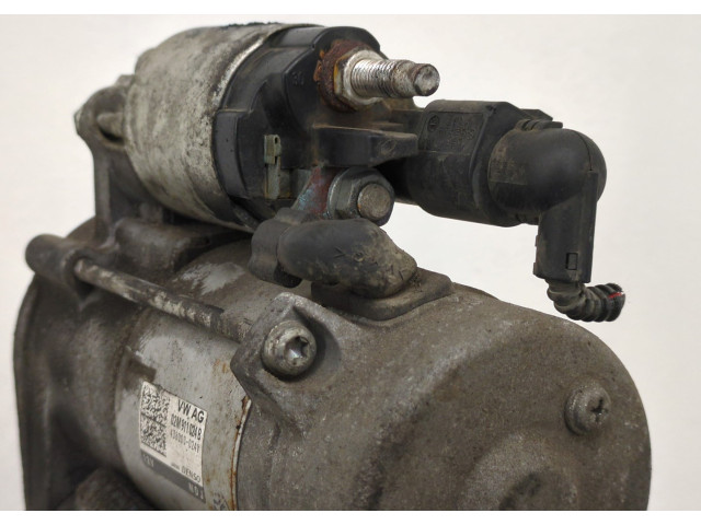 Стартер  Volkswagen Passat 8 2015-      