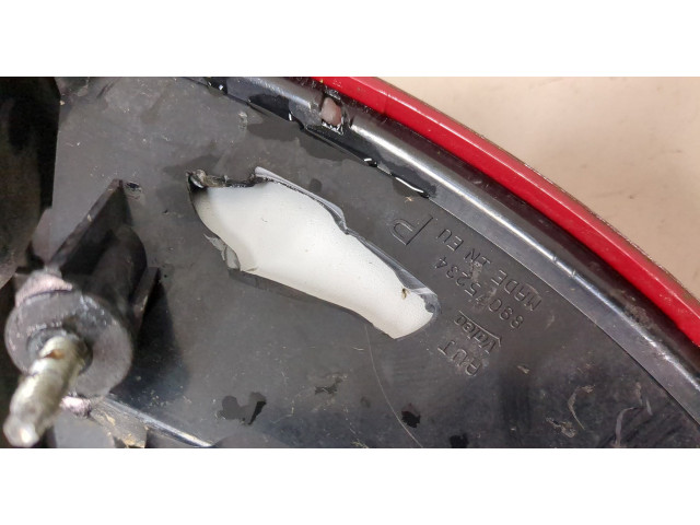 Задний фонарь          