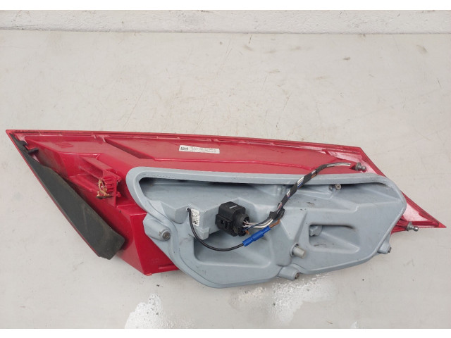 Задний фонарь          