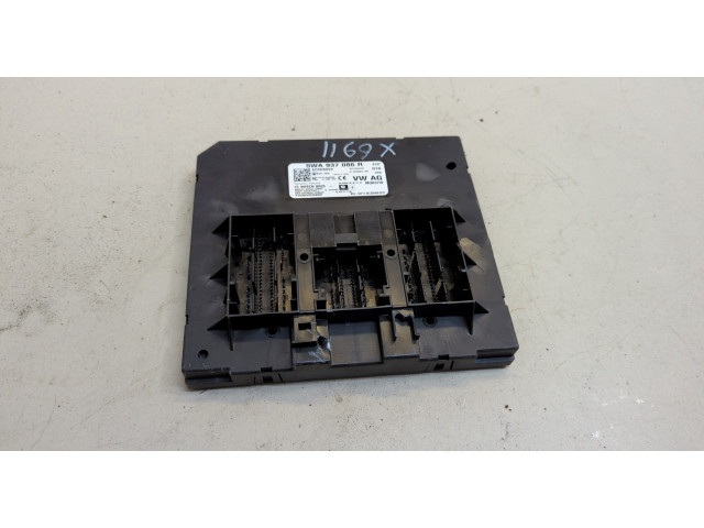 Блок комфорта Skoda Octavia (A8) 2019-2025 5WA937086R