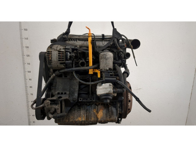 Форсунка топливная  Volkswagen Caddy 2004-2015    038130073BR     