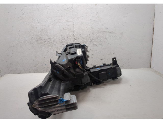 Фара передняя  Cadillac XT4 левая 