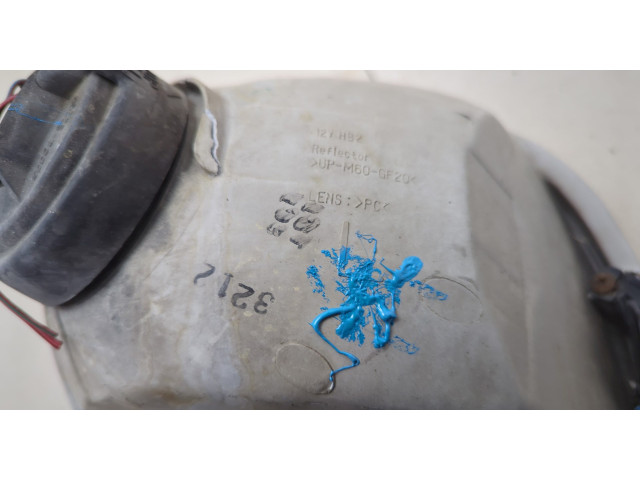 Фара передняя  Toyota Tundra 2000-2006 левая 