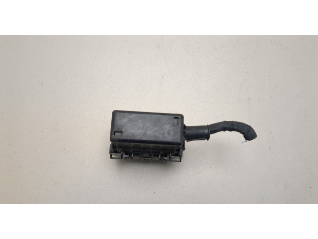 Блок реле Mitsubishi Galant 2004-2012