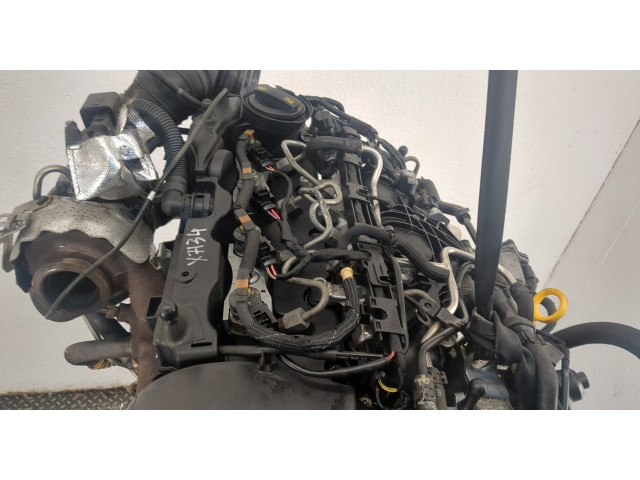 Форсунка топливная  Skoda SuperB 2008-2015         