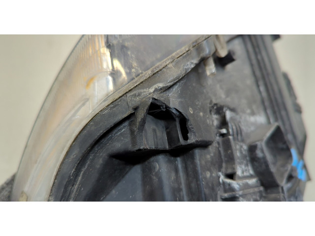 Фара передняя Ford Focus 2 2005-2008 правая