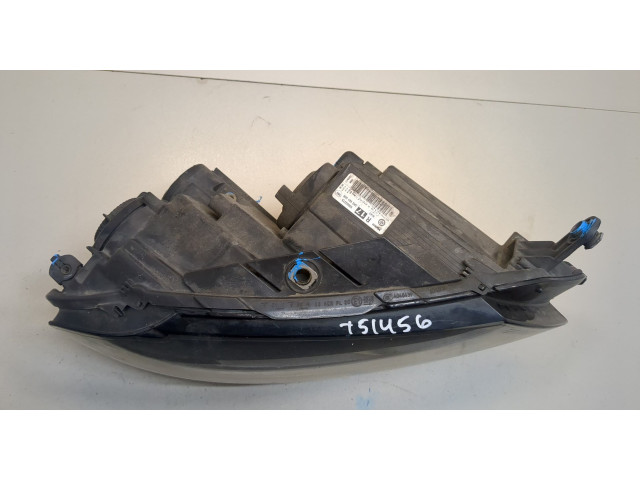 Фара передняя  Volkswagen Passat 7 2010-2015 Европа правая 