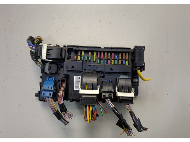 Блок предохранителей Lincoln MKZ 2016-2020