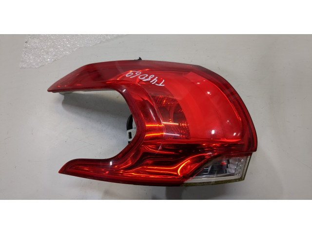 Задний фонарь          