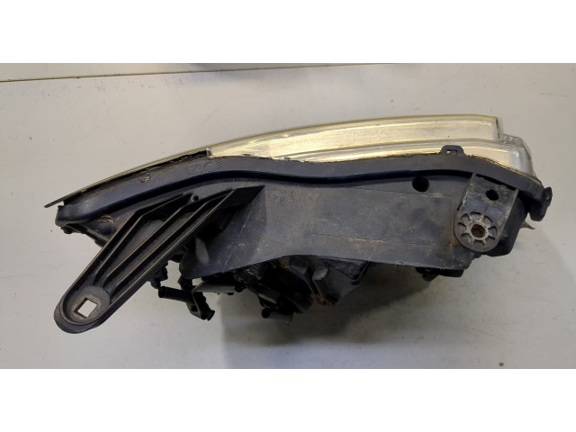 Фара передняя Mitsubishi Pajero 2006-2011 левая