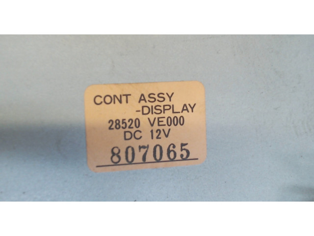 Дисплей бортового компьютера Nissan Elgrand 1997-2002 28520VE000