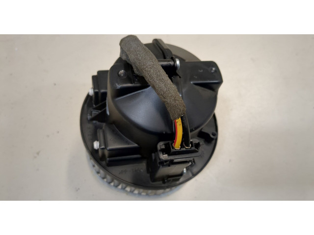 Моторчик печки  Volvo S70 / V70 1997-2001        