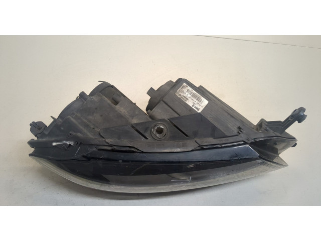 Фара передняя  Volkswagen Passat 7 2010-2015 Европа правая 