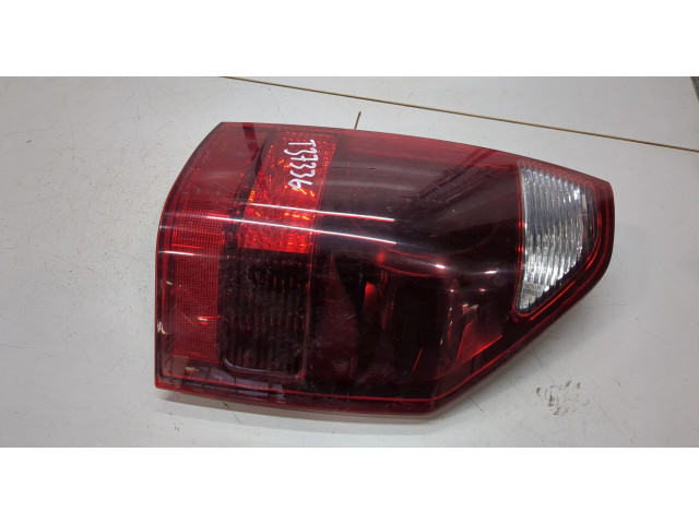 Задний фонарь Mitsubishi Pajero / Montero 2000-2006