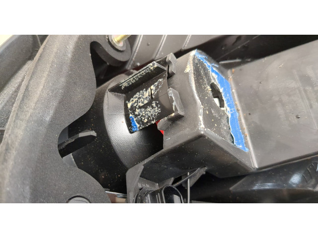 Задний фонарь          