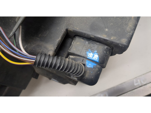 Фара передняя  Volkswagen Passat 7 2010-2015 Европа правая 