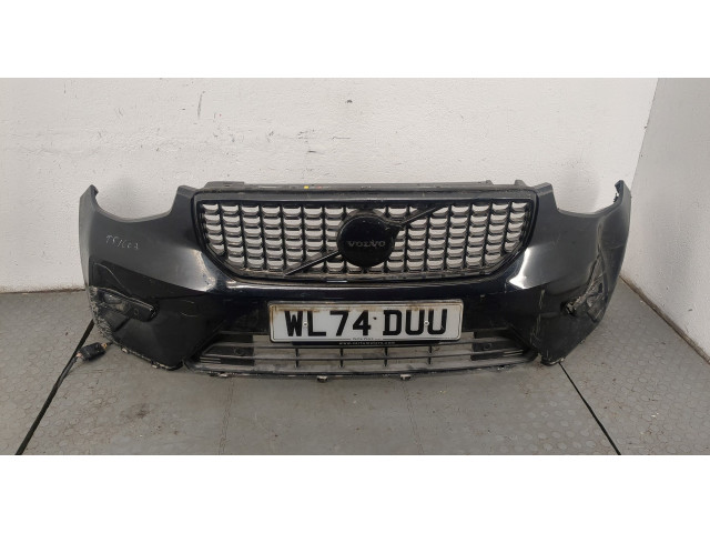 Бампер Volvo XC40 передний