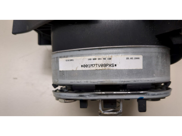 Подушка безопасности водителя  Volkswagen Jetta 5 2004-2010     