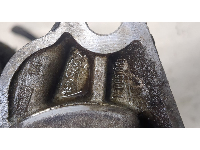 Стартер  Volkswagen Passat CC 2008-2012      