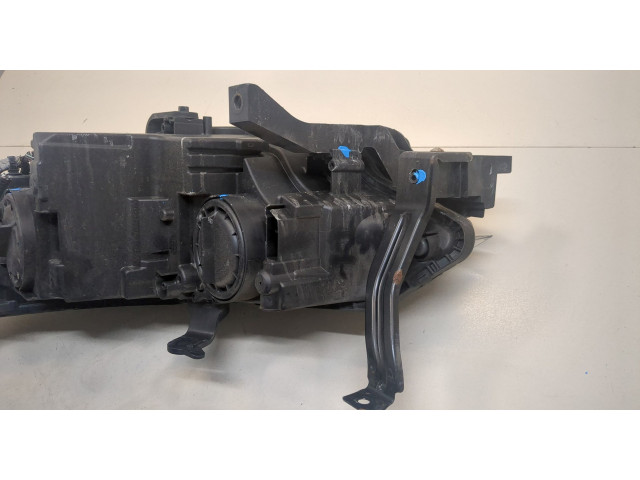 Фара передняя  Honda Civic 2011-2017 правая 