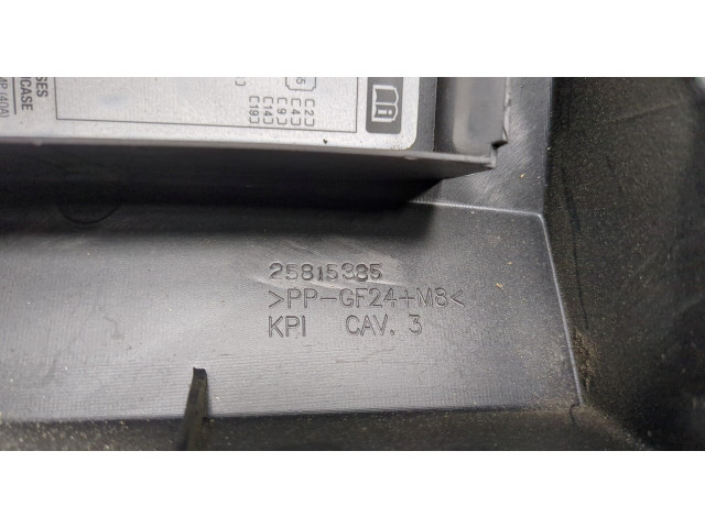 Крышка блока предохранителей  Chevrolet Tahoe 2006-2014         