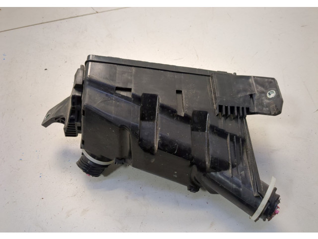 Блок предохранителей Honda HRV 2015-2021