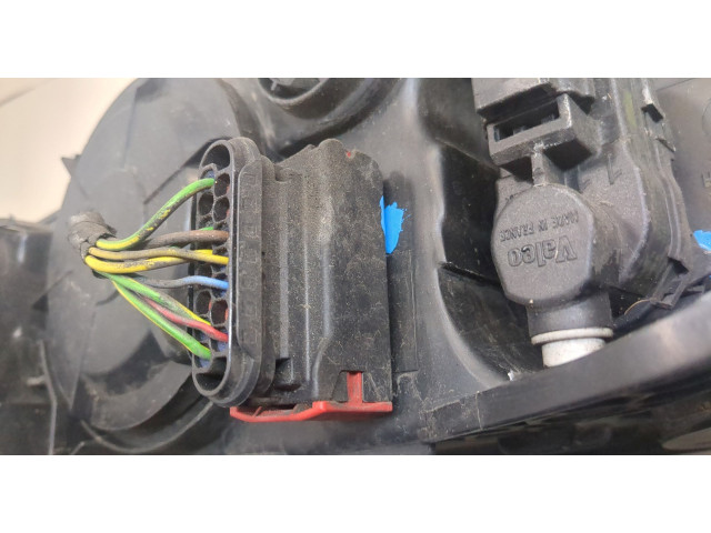 Фара передняя Citroen C5 2008-2017 правая