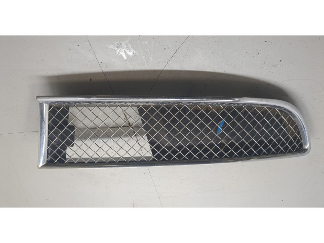 Решетка радиатора  Subaru Tribeca (B9) 2004-2014          91121XA21A