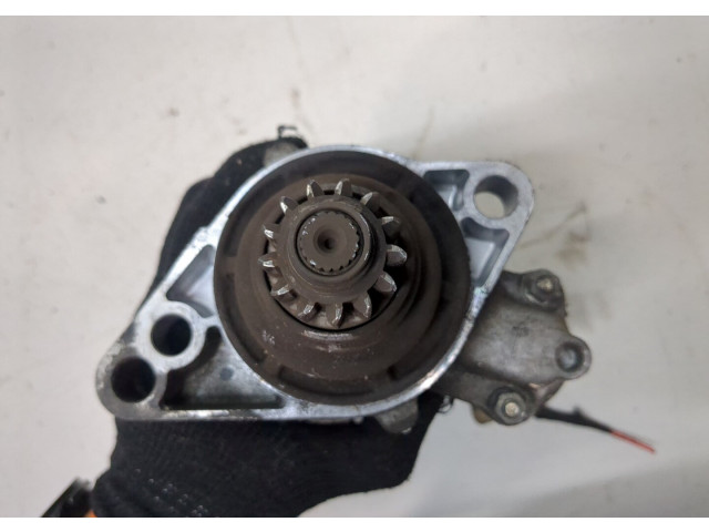 Стартер Volkswagen Passat 8 2015- 1.6