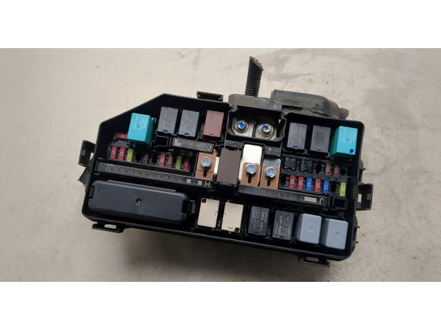 Блок предохранителей Honda Civic 2011-2017 TV2E010, 38256TA9E01