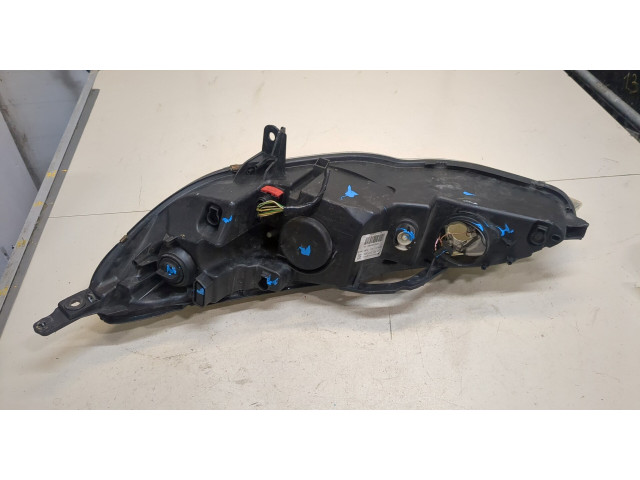 Фара передняя Peugeot 407 правая