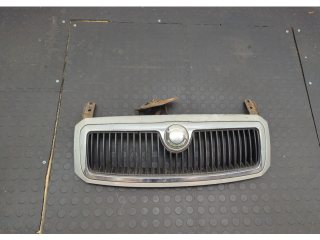 Решетка радиатора Skoda Fabia 1999-2007