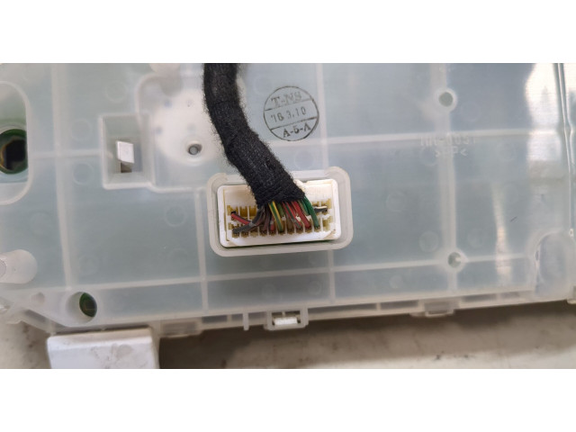 Панель приборов Mitsubishi Colt 2008-2012 1.3 Бензин