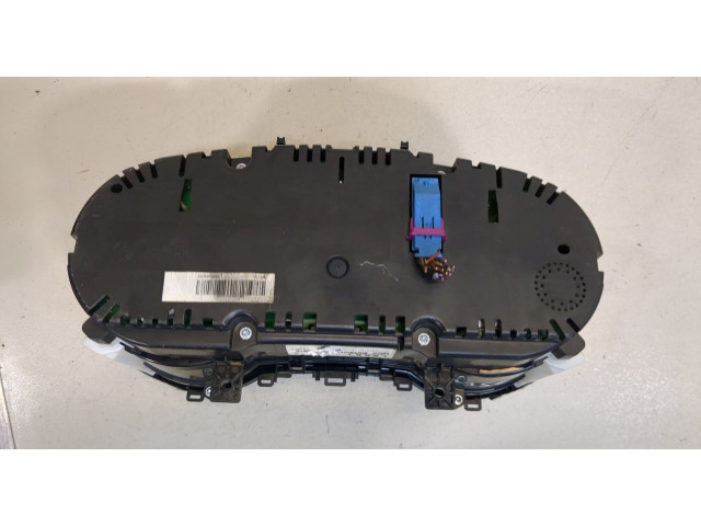 Панель приборов Audi Q3 2011-2014 8U0920980A