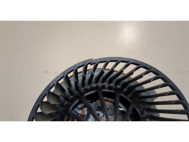 Моторчик печки  Citroen C4 Cactus        